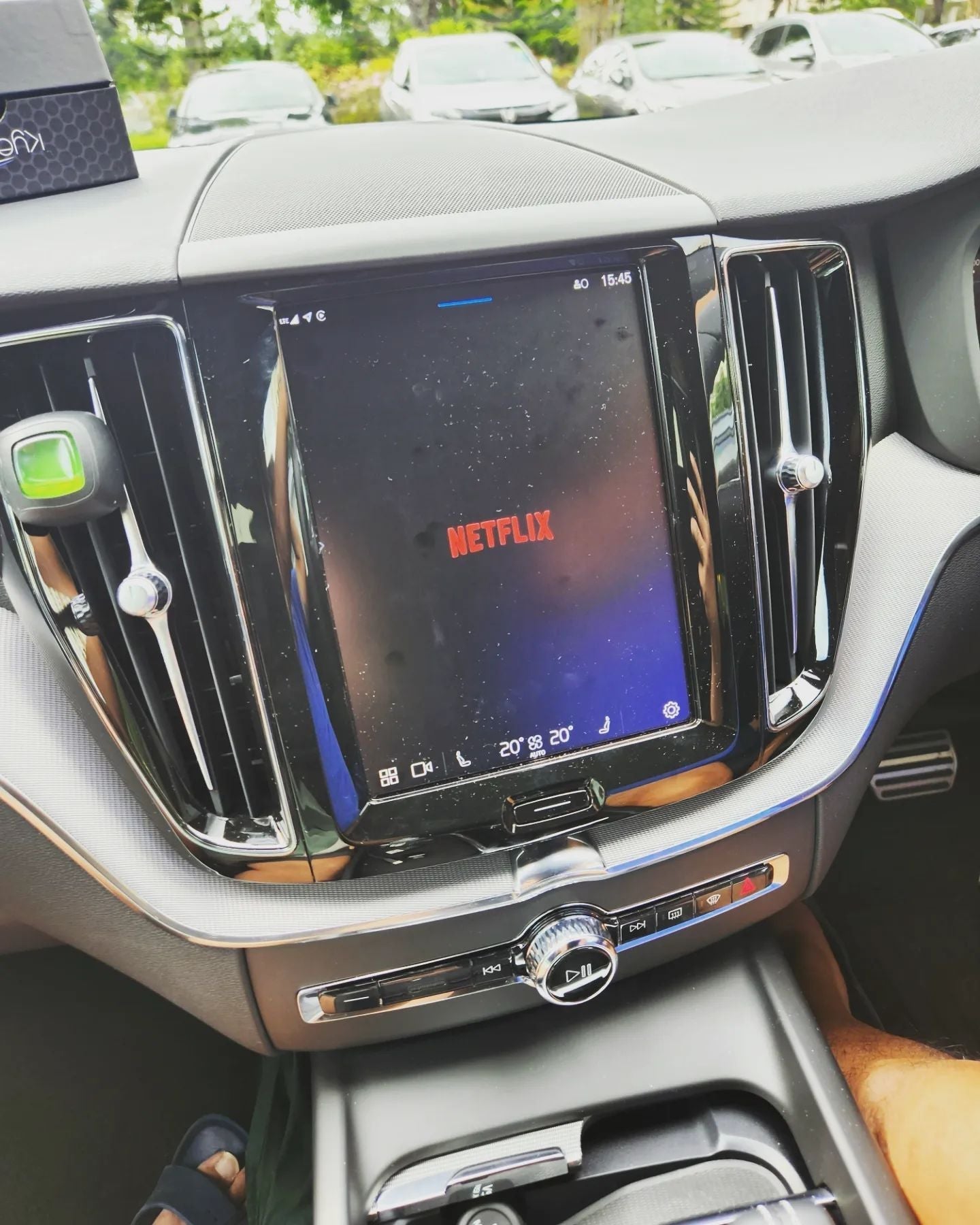 Youtube e Netflix AI-Box per Volvo
